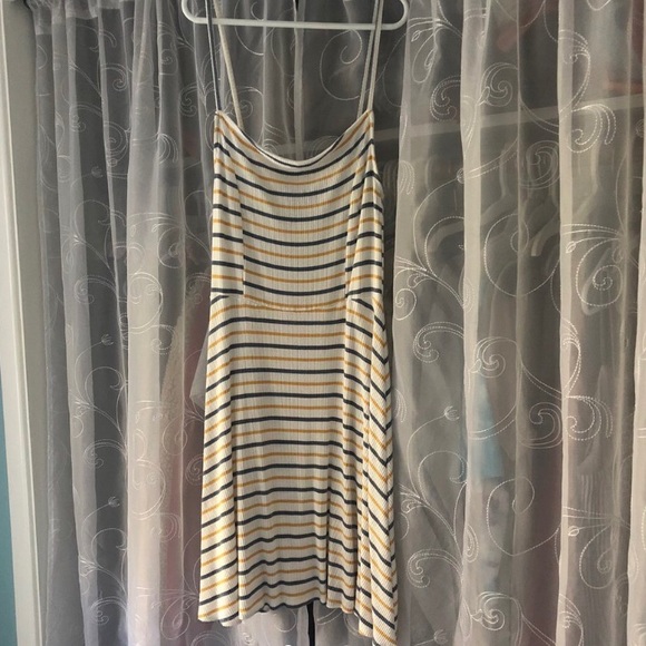 Forever 21 Dresses & Skirts - super cute spring/summer dress!!!